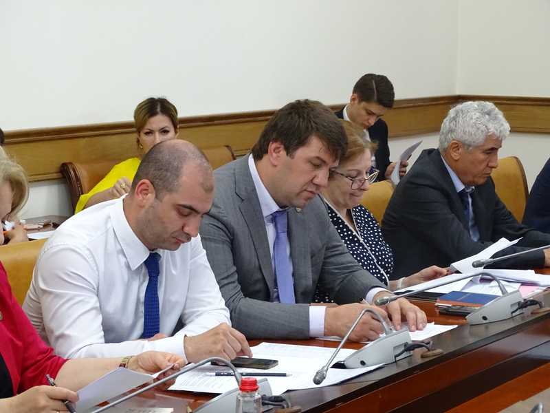 Артём Здунов: «Надо оценивать работу по качеству»