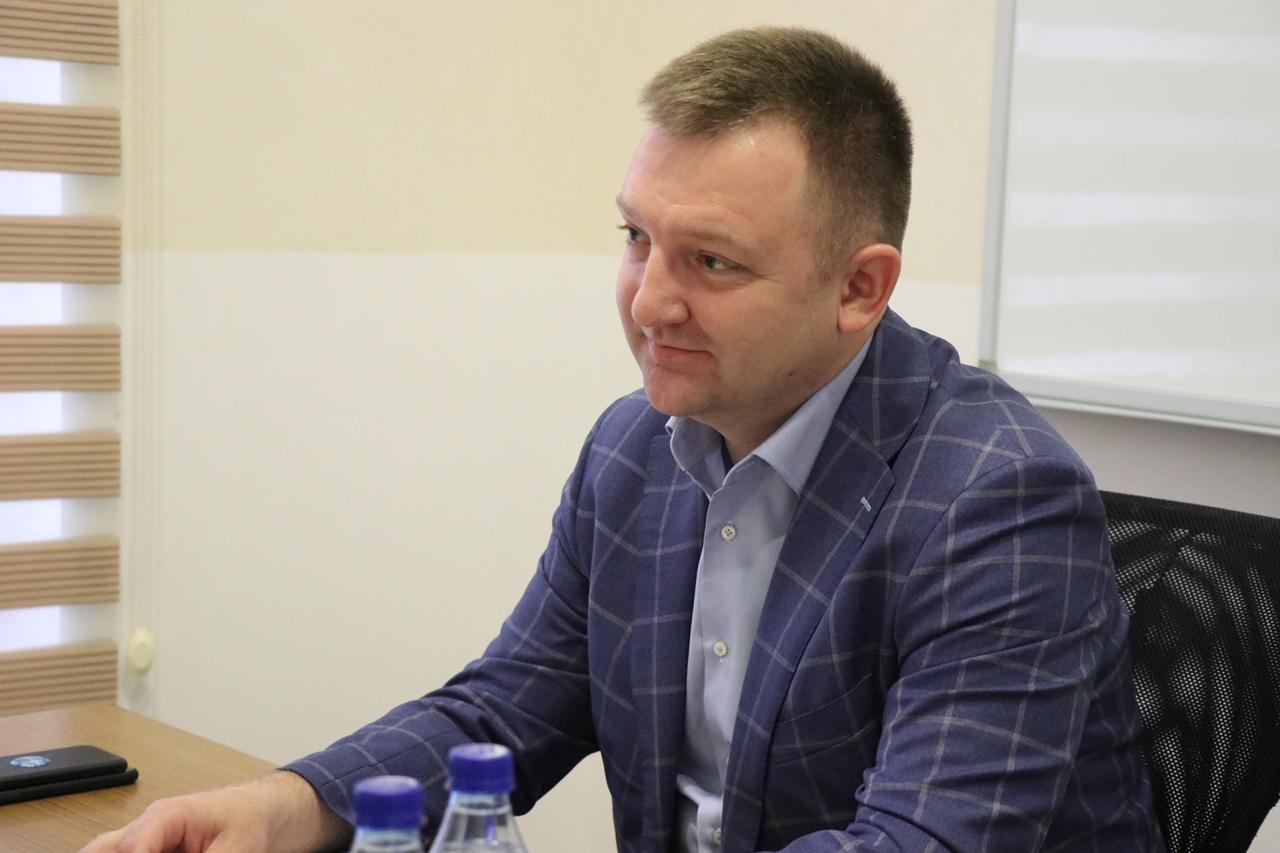 Минобрнауки РД договорился о сотрудничестве с Федеральным агентством по делам молодежи