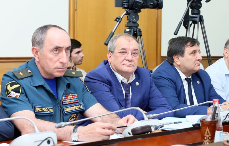 Меры по обращению с твердыми коммунальными и медицинскими отходами в республике рассмотрены на заседании Правительства РД