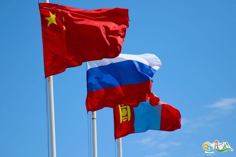 Представители Монголии, Китая и России обсуждают развитие Великого чайного пути на форуме в Дагестане