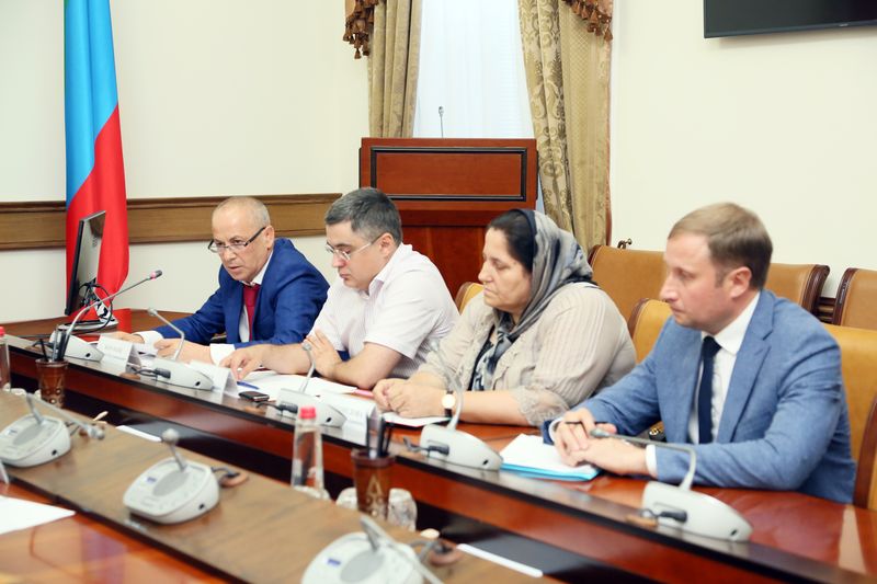 Вопросы утилизации медицинских отходов обсудили в Правительстве Дагестана