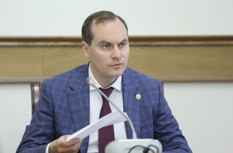 Артём Здунов предупредил глав МО и министерства об ответственности за здоровье детей