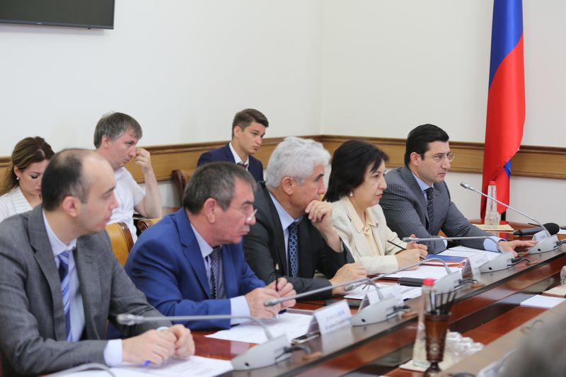 Артём Здунов предупредил глав МО и министерства об ответственности за здоровье детей