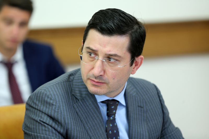 Артём Здунов предупредил глав МО и министерства об ответственности за здоровье детей