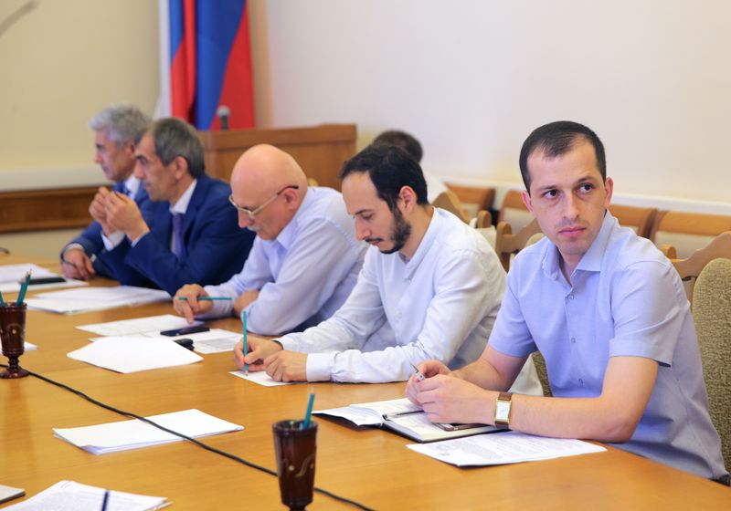 Уммупазиль Омарова призвала некоторых глав муниципалитетов ускорить реализацию проекта «150 школ»