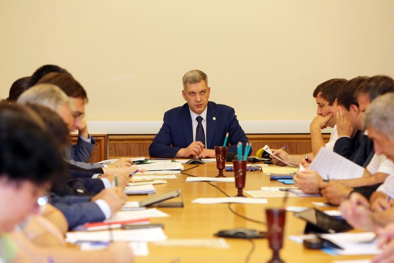 Владимир Иванов: «Наша обязанность – работать на людей»