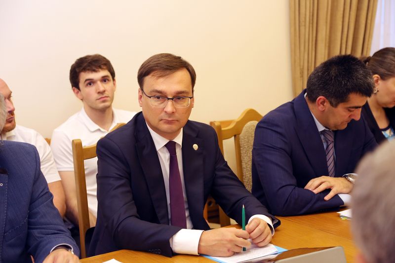 Владимир Иванов: «Наша обязанность – работать на людей»
