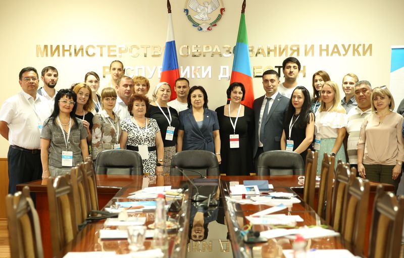 Уммупазиль Омарова приветствовала участников окружного семинара Российского движения школьников
