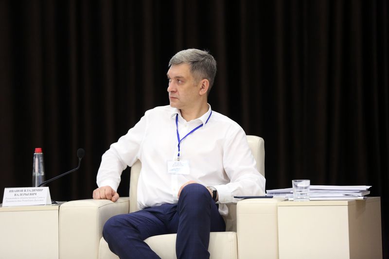 Руководство Дагестана предложило общественности взять под контроль реализацию проектов развития региона