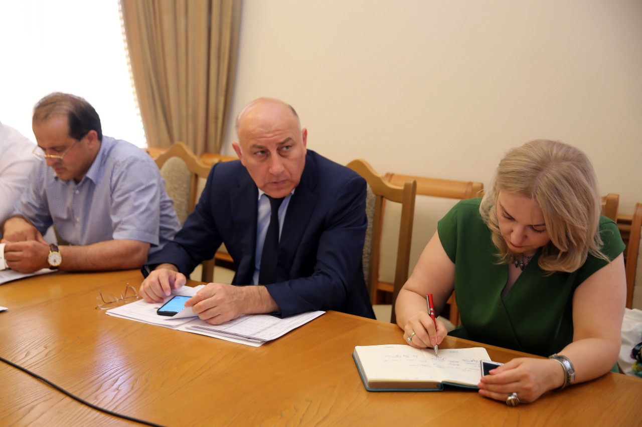 Под руководством Гаджимагомеда Гусейнова обсуждён ход реализации Республиканской адресной инвестиционной программы