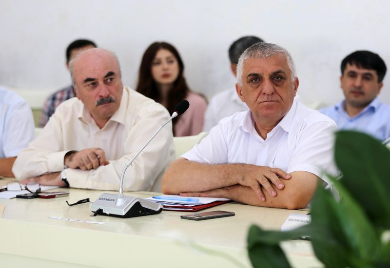 Артём Здунов: «Если районам нужны доктора, главы должны активизироваться»