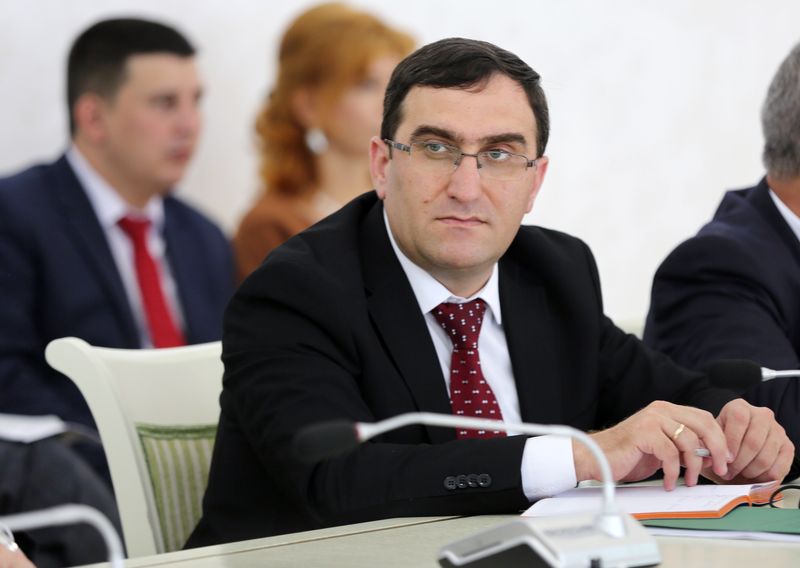 Артём Здунов: «Если районам нужны доктора, главы должны активизироваться»