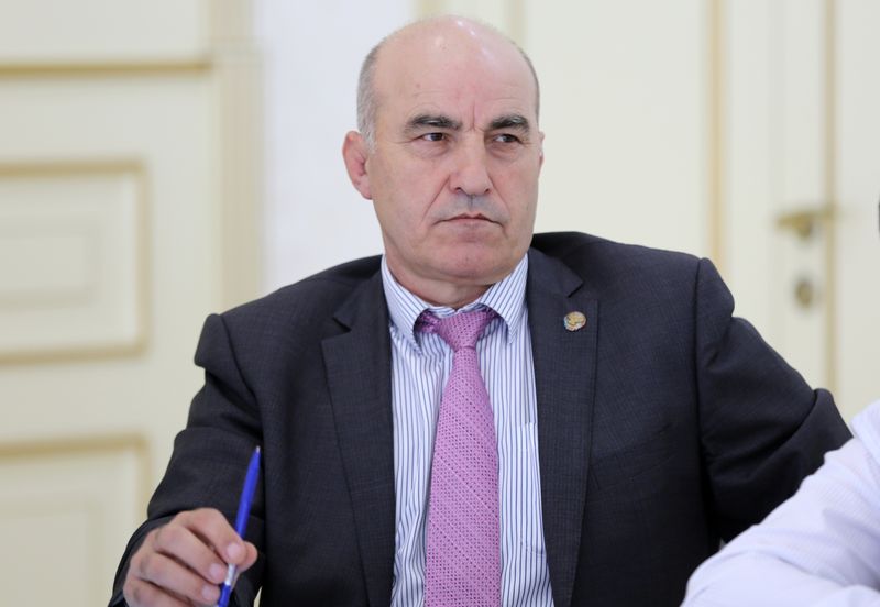 Артём Здунов: «Если районам нужны доктора, главы должны активизироваться»
