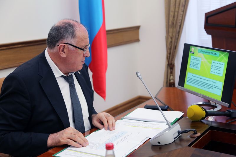 Абдулмуслим Абдулмуслимов призвал активизировать работу по реализации в Дагестане нацпроекта «Экология»