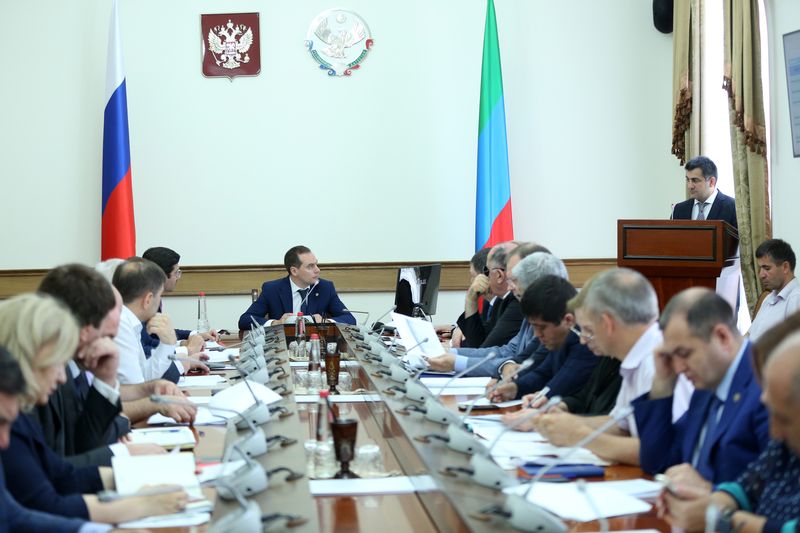 Артём Здунов: «Мы должны обеспечить работой жителей республики»