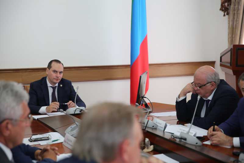 Формы поддержки завода Дагдизель обсудили в Правительстве Дагестана