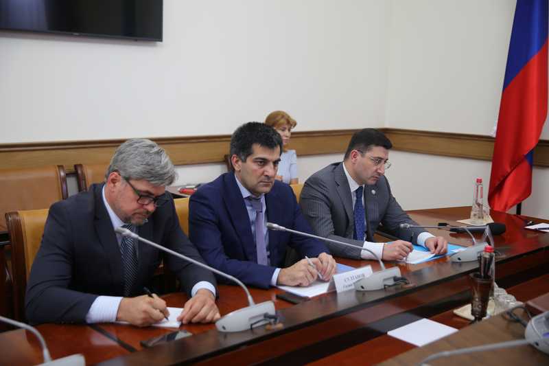 Обсуждена реализация мер поддержки субъектов МСП в Дагестане