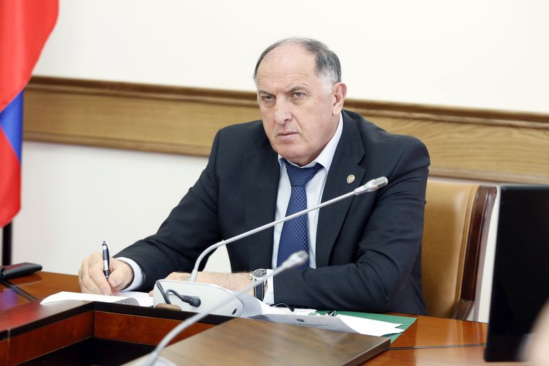 Абдулмуслим Абдулмуслимов призвал активизировать в Дагестане работу в части уборки и организации переработки винограда
