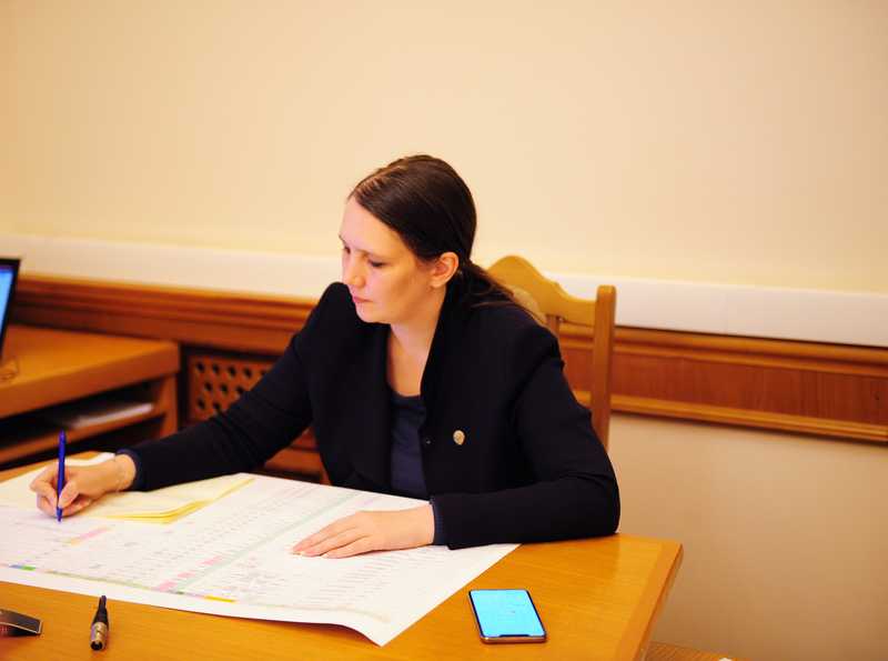 Екатерина Толстикова провела селекторное совещание, посвящённое эффективному использованию республиканских земель