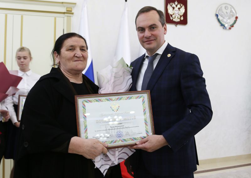 Артём Здунов встретился с учителями республики