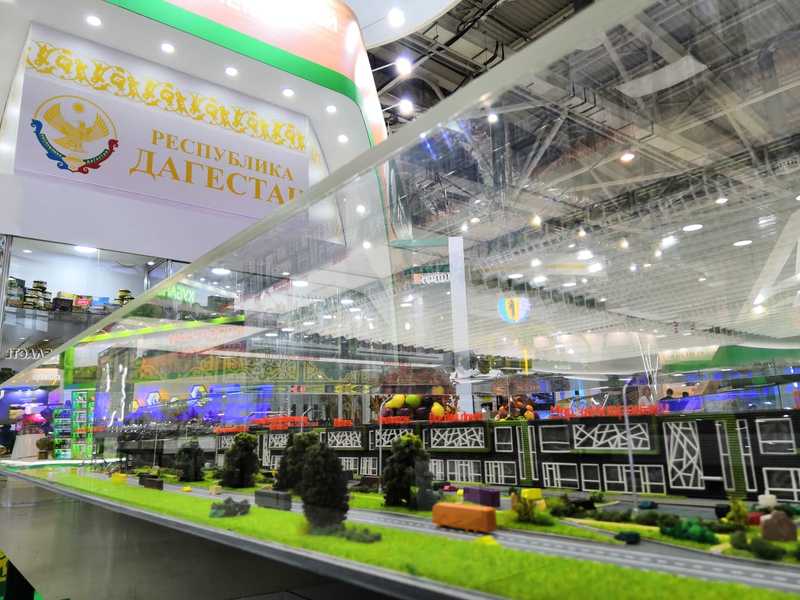 Более 30 сельхозпредприятий Дагестана представляют республику на XXI агропромышленной выставке в Москве
