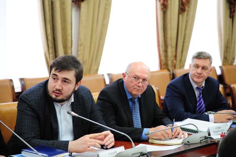 Артём Здунов встретился с представителями бизнес-сообщества