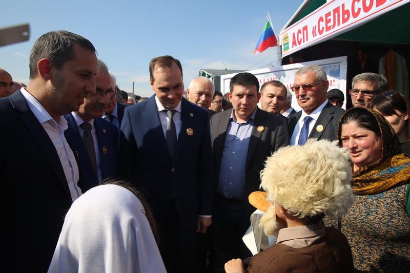 Артём Здунов поздравил жителей Сулейман-Стальского района с юбилеем муниципалитета