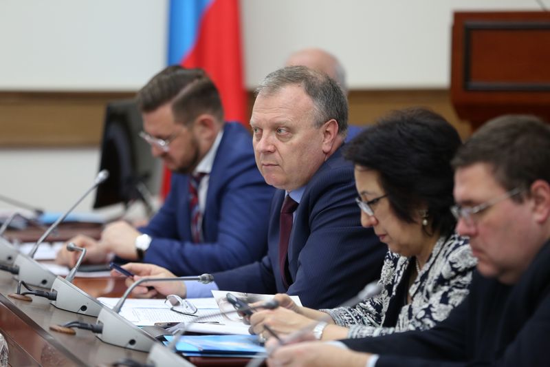 В Правительстве Дагестана обсужден республиканский бюджет Дагестана на 2020 год и плановый период 2021 и 2022 годов