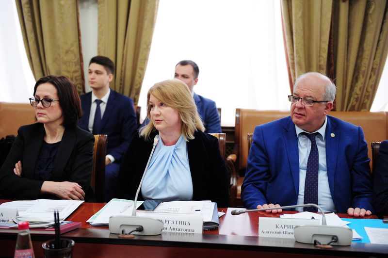 Меры поддержки народных художественных промыслов Дагестана обсудили в Правительстве региона