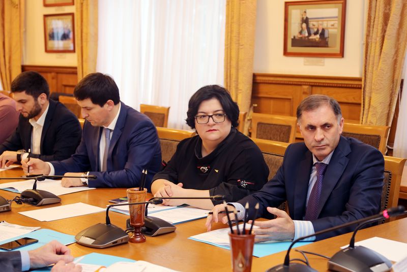 Под руководством Рамазана Джафарова прошло заседание Антинаркотической комиссии в Дагестане