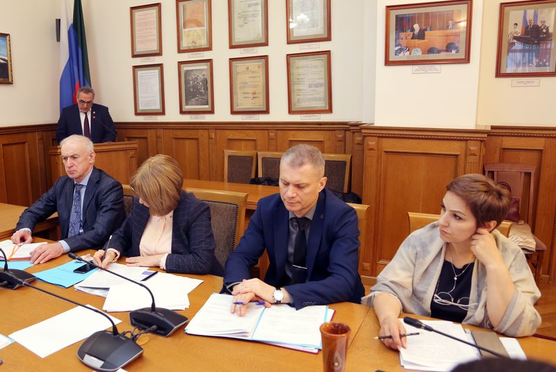 Под руководством Рамазана Джафарова прошло заседание Антинаркотической комиссии в Дагестане