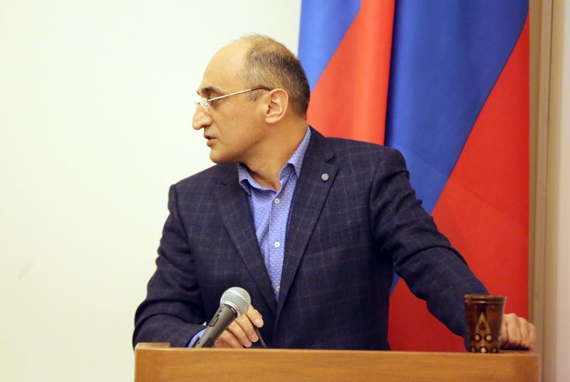 Абдулмуслим Абдулмуслимов провел заседание Противопаводковой комиссии