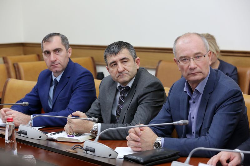 Обсуждены меры по недопущению завоза и распространения коронавирусной инфекции в Дагестане