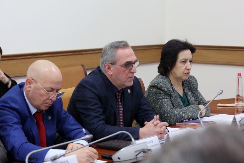 Обсуждены меры по недопущению завоза и распространения коронавирусной инфекции в Дагестане