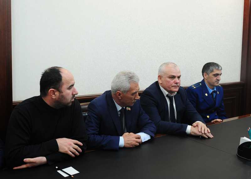 Владимир Иванов представил врио главы города Дагестанские Огни