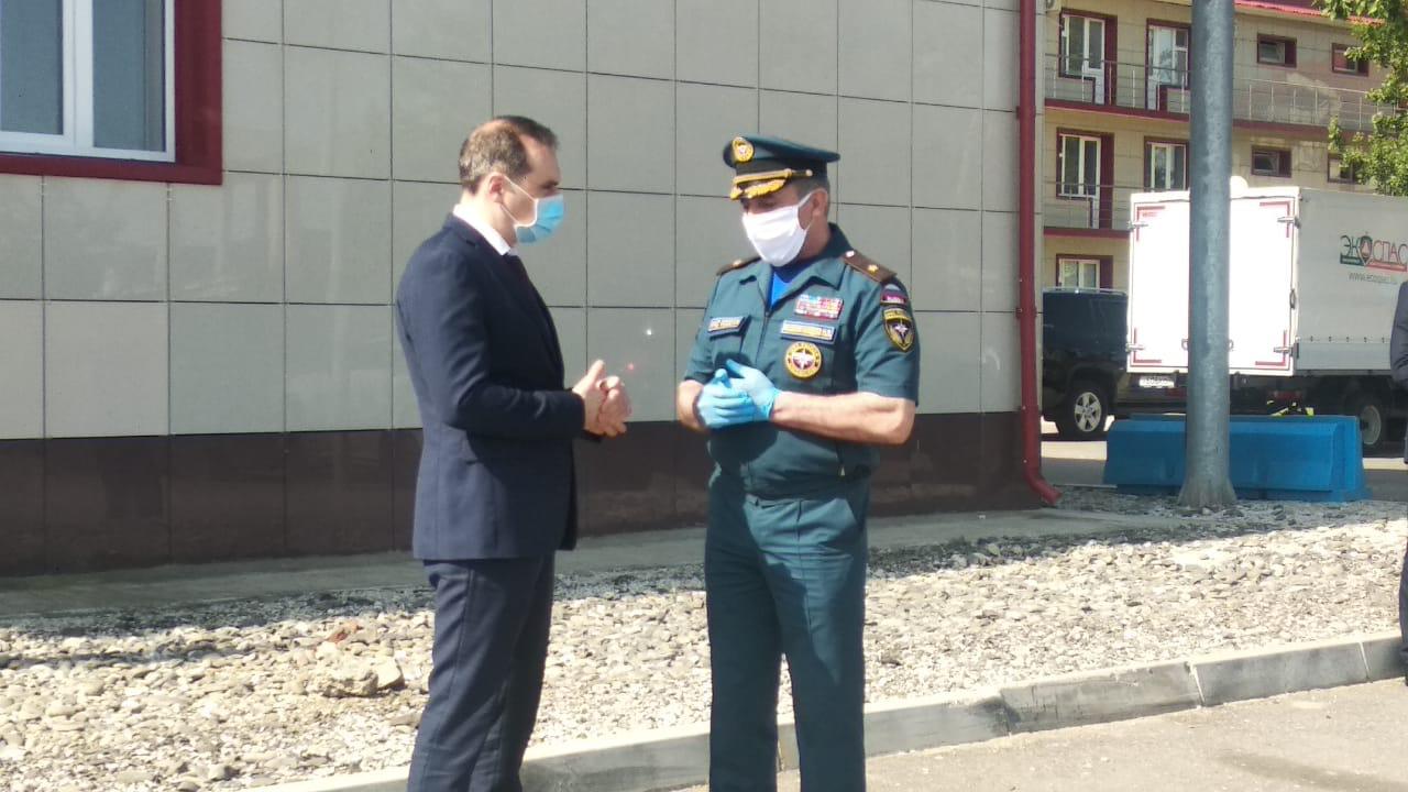 Артём Здунов встретился с прибывшим в республику подразделением Волжского спасательного центра