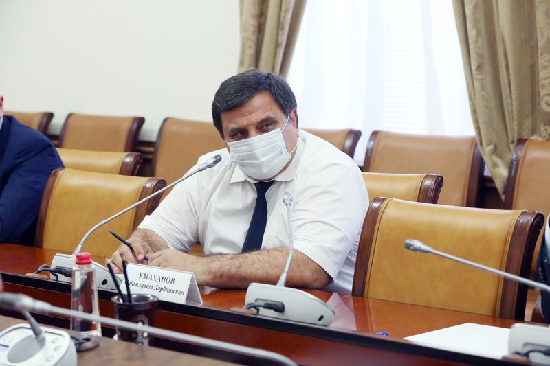 Артём Здунов встретился с представителями непродовольственных рынков