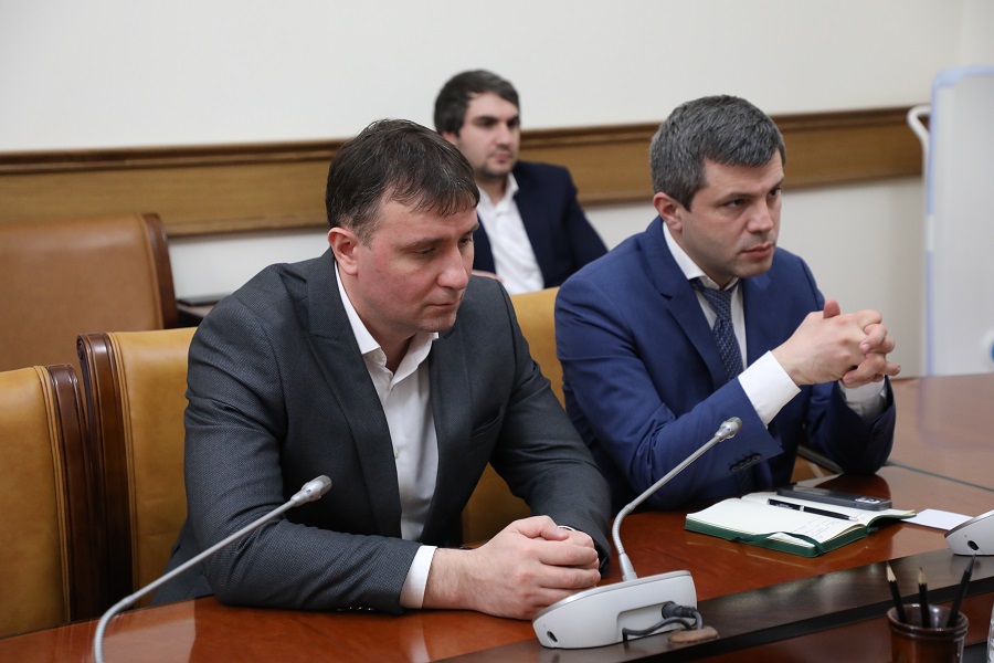 Правительство Дагестана прорабатывает меры по предотвращению проблем в сфере логистики грузоперевозок