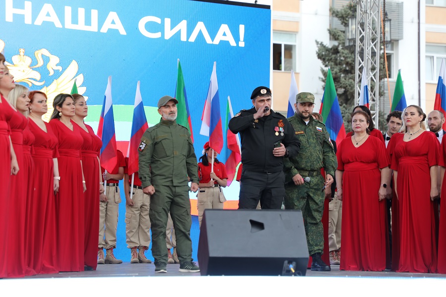 Более 30 тыс. человек приняли участие в акции-концерте в поддержку курса Президента РФ  в Махачкале