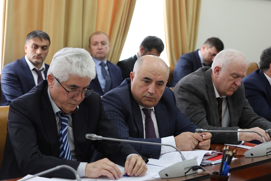 В Дагестане до конца 2022 года завершат капитальный ремонт в 100 многоквартирных домах