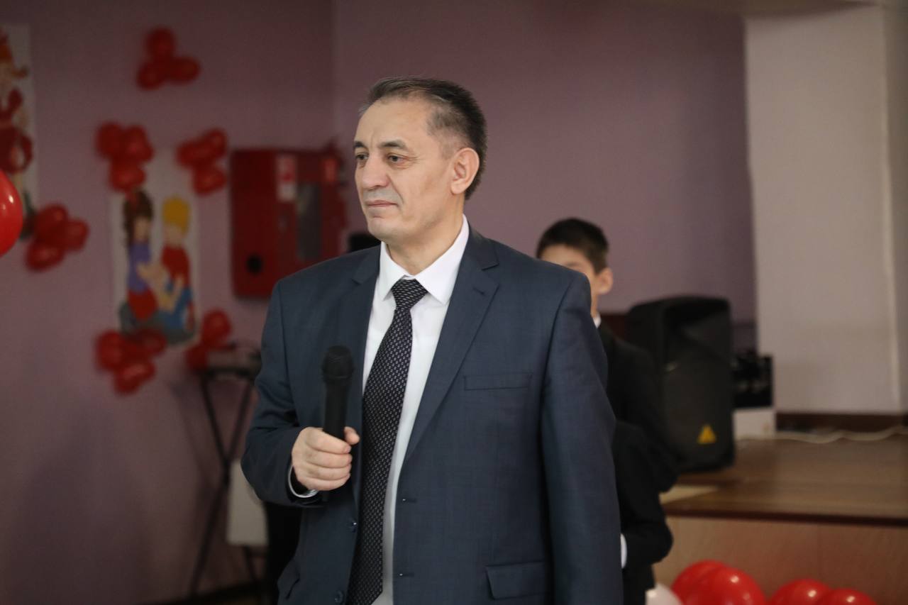 Абдулмуслим Абдулмуслимов посетил дом-интернат «Забота»