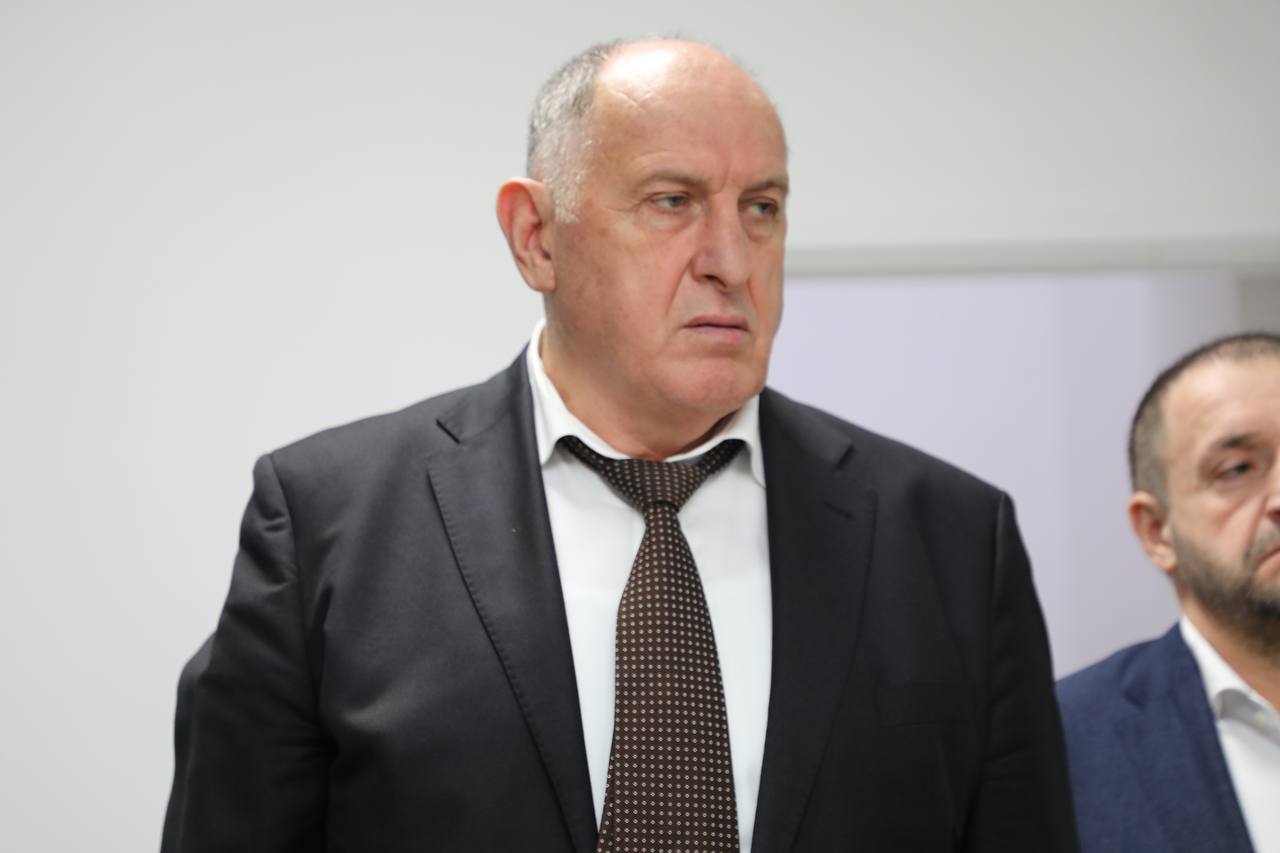 Абдулмуслим Абдулмуслимов подверг критике состояние Хасавюртовской центральной больницы