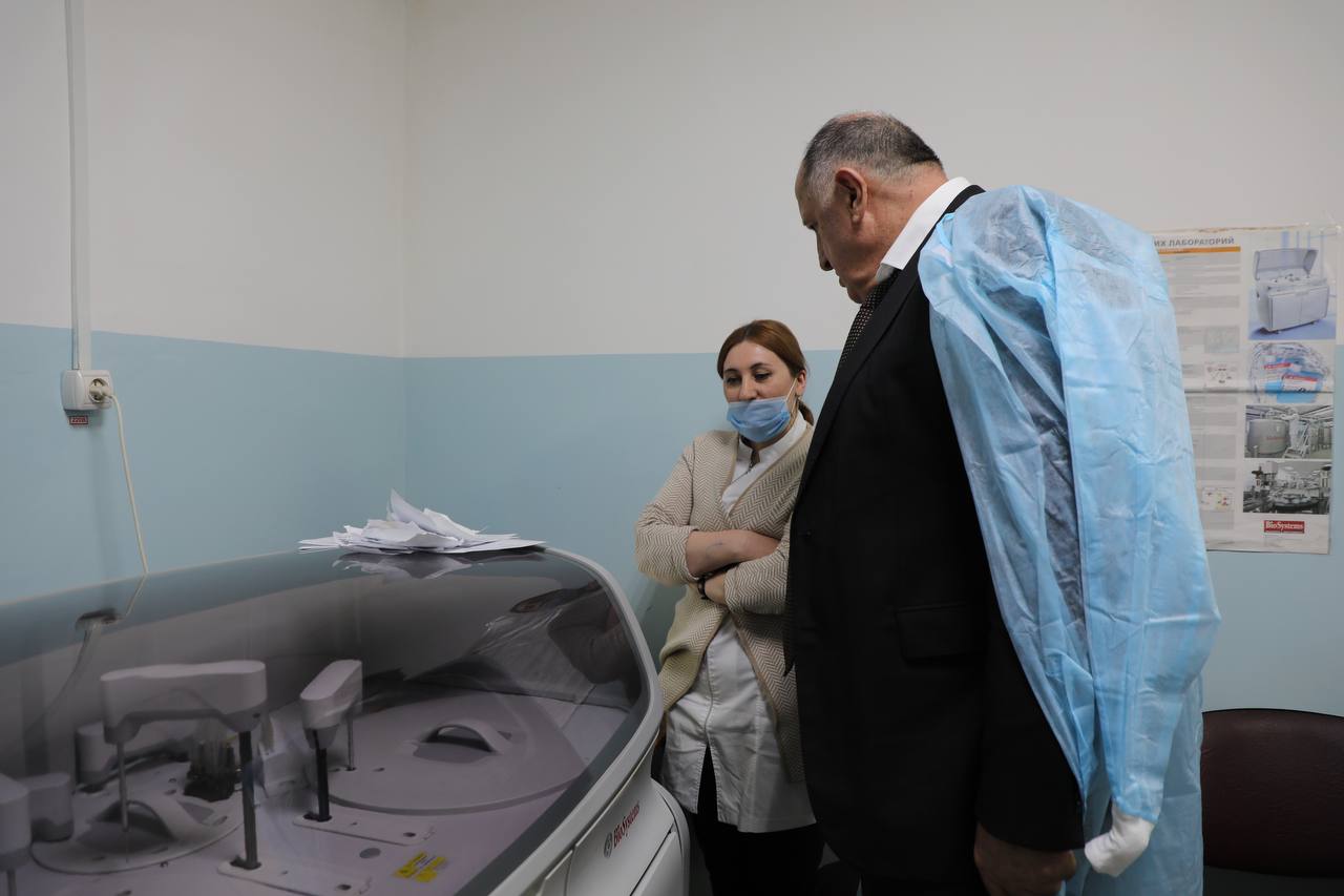 Абдулмуслим Абдулмуслимов подверг критике состояние Хасавюртовской центральной больницы