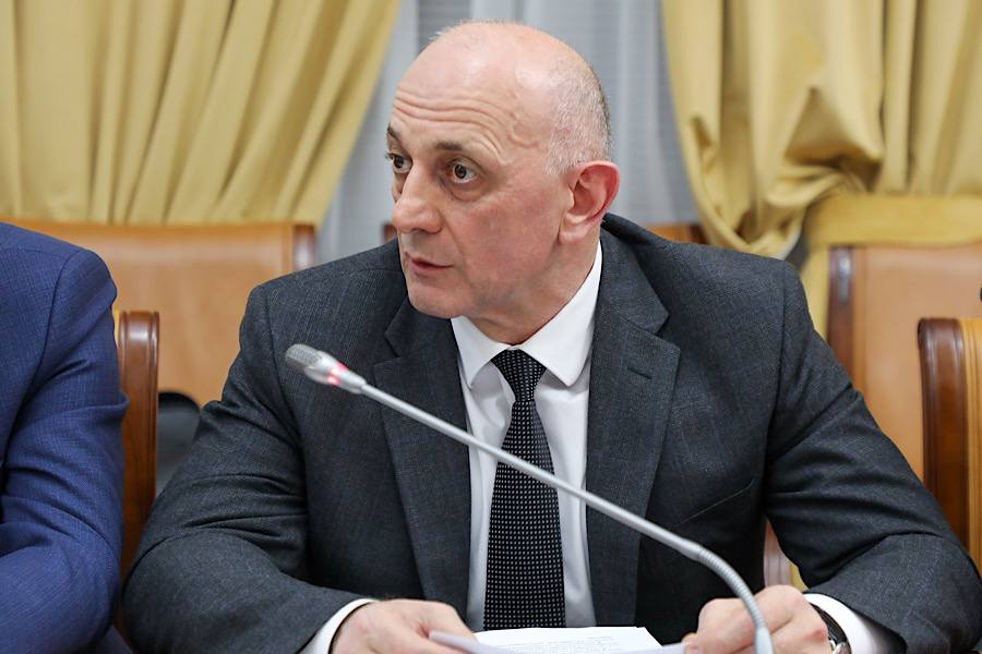 Меры по противодействию правонарушениям в сфере добычи полезных ископаемых обсудили в Правительстве Дагестана