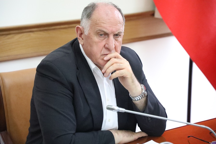 Власти Дагестана окажут помощь жителям, чье имущество пострадало в результате ливневых дождей и града