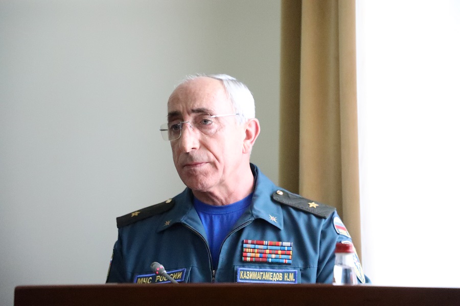 Власти Дагестана окажут помощь жителям, чье имущество пострадало в результате ливневых дождей и града
