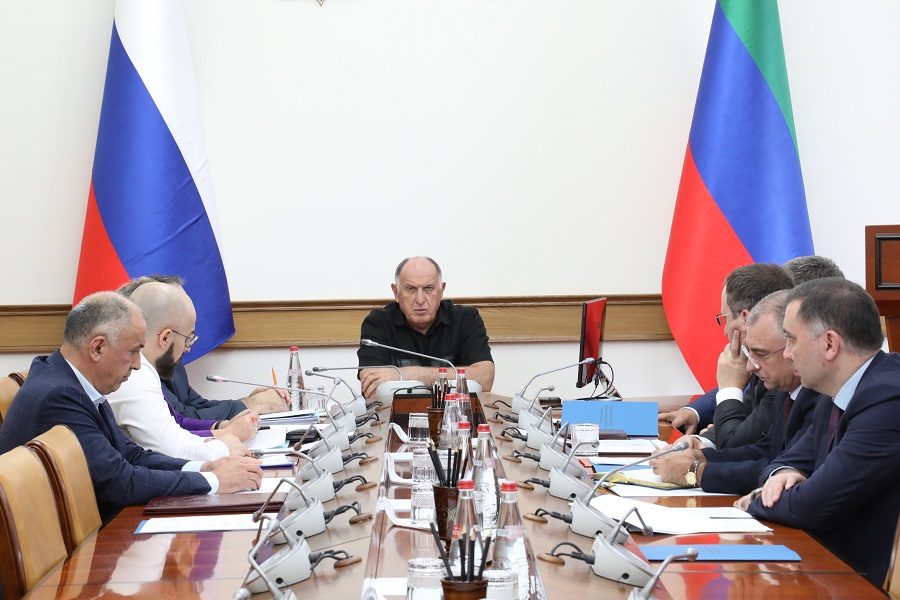 В Правительстве Дагестана проанализировали финансовые проблемы РКБ