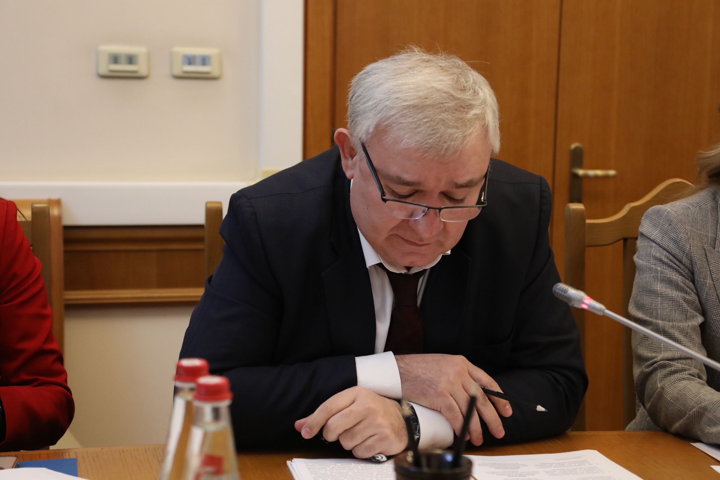 Реализацию программ в сфере здравоохранения обсудили в Правительстве Дагестана