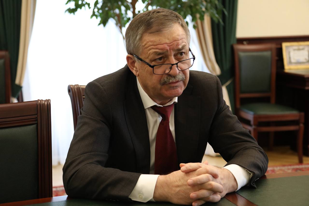 Абдулмуслим Абдулмуслимов провёл встречу с руководителем Социального фонда по Дагестану Магомедом Исаевым