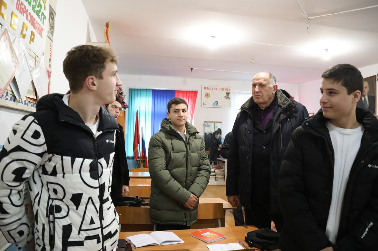 Часть школьников шамилькалинской школы переведут в здание администрации Унцукульского района